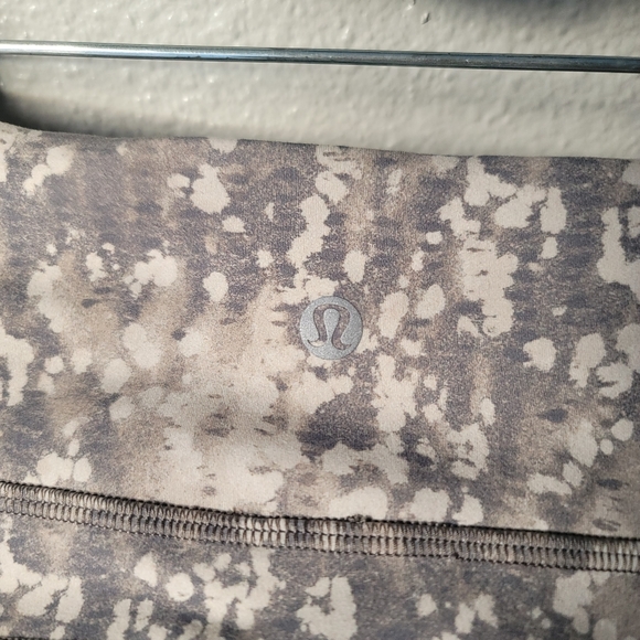 Lululemon Invigorate High Rise Tight Legging 25" Size 10 In Gritstone White Opal - Picture 6 of 14